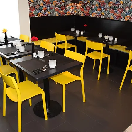 לינה וארוחת בוקר Mont פונטורסון