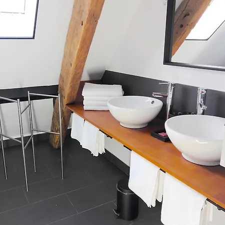 לינה וארוחת בוקר Mont