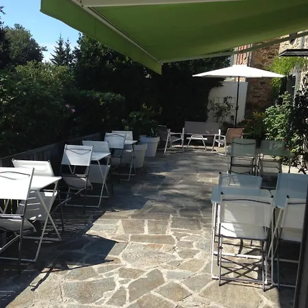 Mont Bed and Breakfast 3*